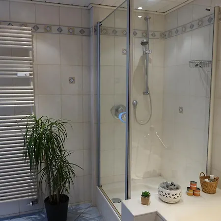 Anna - Ruhig Gelegen, Mitten In Der Natur, Unmittelbar Am Neckarsteig Διαμέρισμα